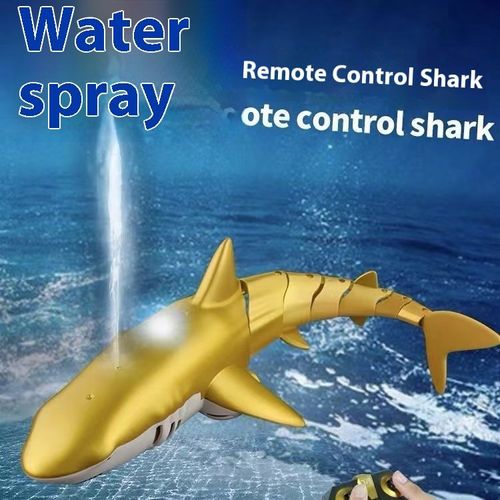 New 2.4G remote control simulated shark shape electric remote control boat toy with water spray for water play