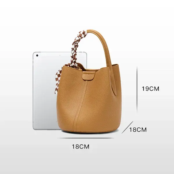 Ladies fashion leather shoulder bag