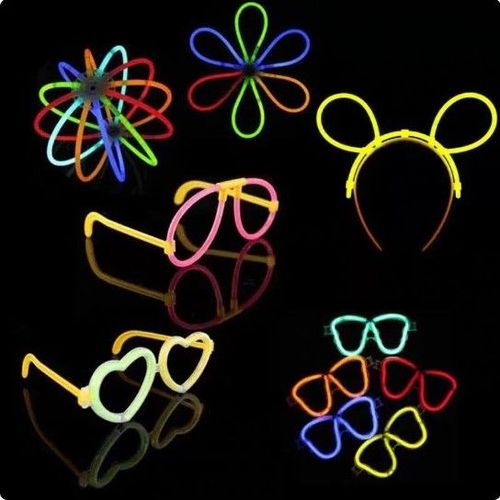 100 Pcs of 8in Glow Sticks Party Pack