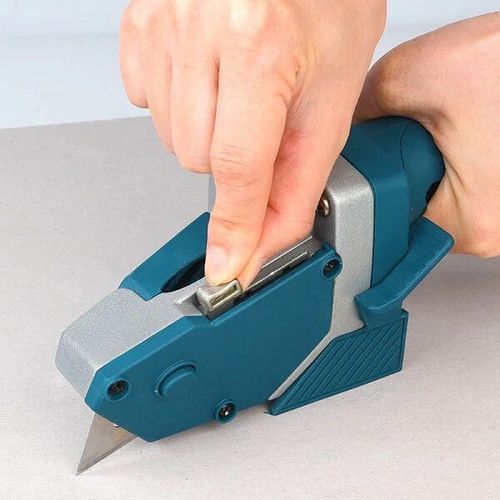 ALL IN ONE CUTTING TOOL FOR PLASTERBOARD