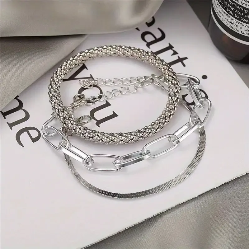 Trendy European And American Accessories: Hot-selling Multi-layer Snake Bone Chain Bracelet Set, Creative Vintage 3-piece Golden Chain Bracelet For Women