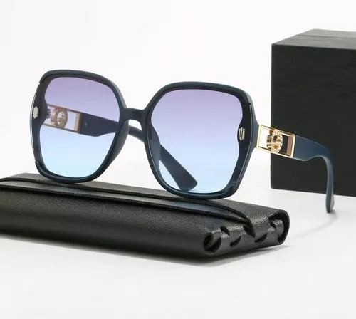 Black UV-Resistant Women's Sunglasses - Oversized Fashion Eyewear