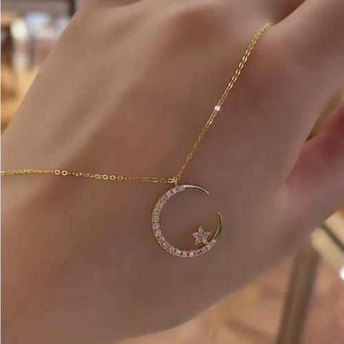Elegant Star & Moon Pendant Necklace for Women - Dazzling Delicate Collarbone Chain, Unique Minimalist Design, Luxury Jewelry Gift for Girlfriend, Sparkling Statement Necklaces
