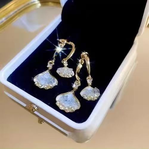Heart-shaped long chain earrings