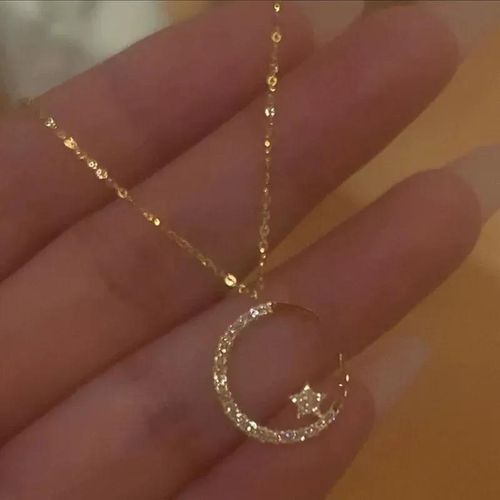 Elegant Star & Moon Pendant Necklace for Women - Dazzling Delicate Collarbone Chain, Unique Minimalist Design, Luxury Jewelry Gift for Girlfriend, Sparkling Statement Necklaces