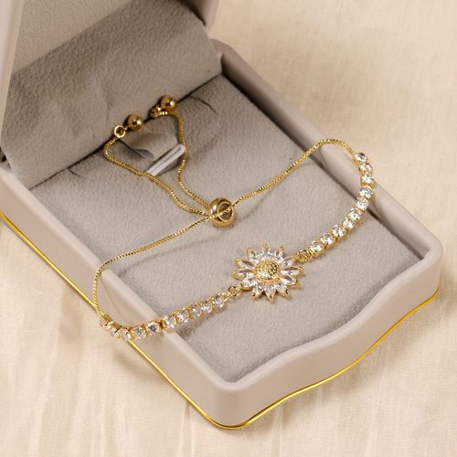 Simple rotatable sunflower copper-plated zircon bracelet, a light luxury and high-end accessory, jewelry