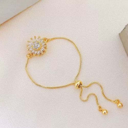 Simple rotatable sunflower copper-plated zircon bracelet, a light luxury and high-end accessory, jewelry