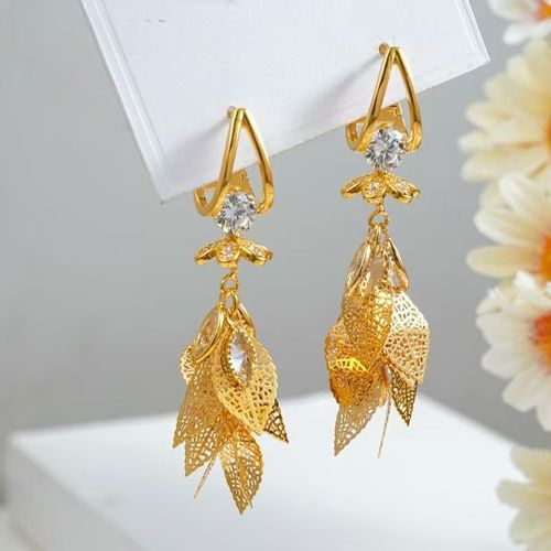 Multi-layered Golden Leaf Cat's Eye Diamond Shining Ear Studs