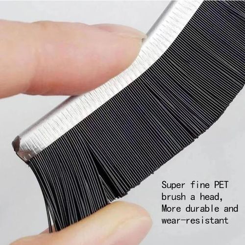 Kitchen gap cleaning brush