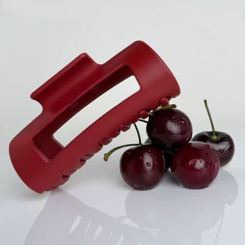 Flexible silicone shark hair clip – stylish, soft and shatterproof