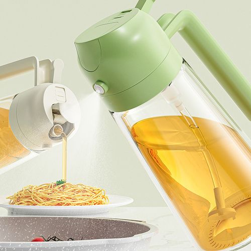 Sprayable and pourable oil dispenser bottle