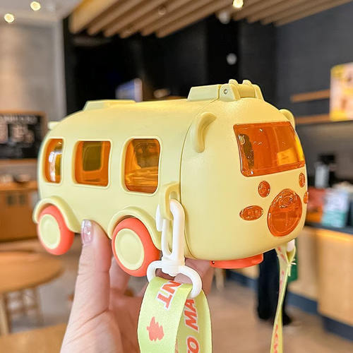 🎁Best Gifts for Children—🚌Portable Water Cup in Bus