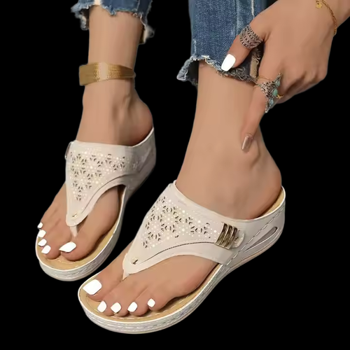 Summer new round-toe thick-soled fashionable hollow-out herringbone sandals for women, EUR:37