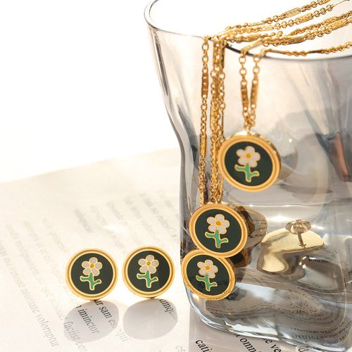 Women's Vintage Oil Drop Flower Pattern Titanium Steel Earrings Necklace Set
