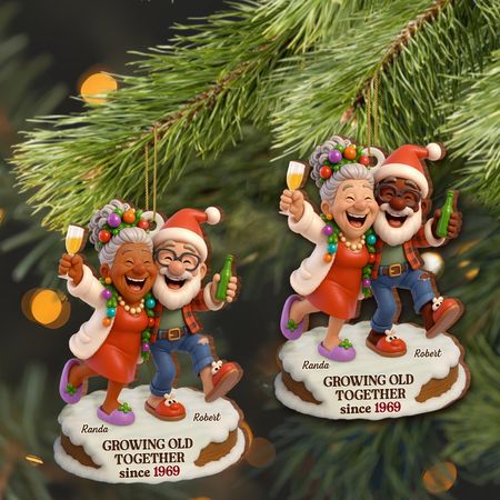 Invecchiare insieme Celebra l'amore eterno con una coppia di anziani, ornamento personalizzato in legno, regalo per nonni e coppie anziane