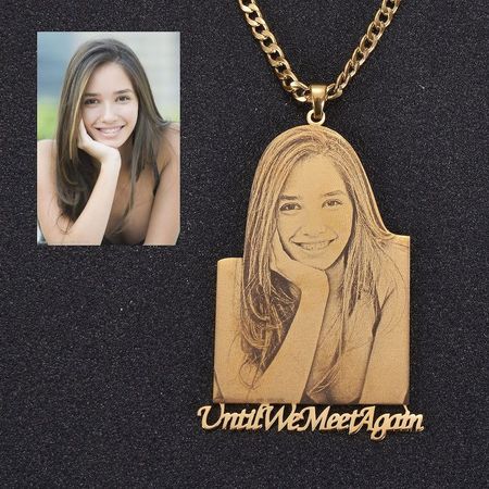 Collana pendente con foto incisa personalizzata