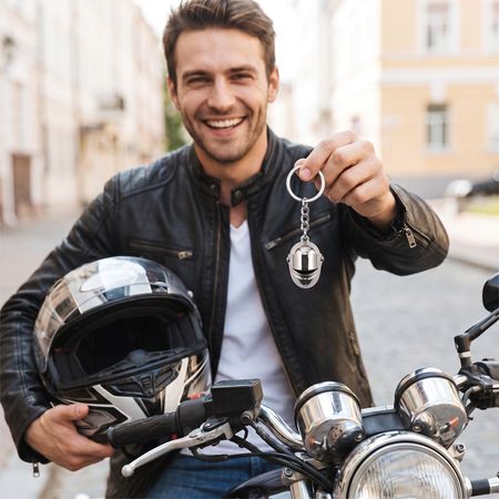 Portachiavi con casco da moto in 3D