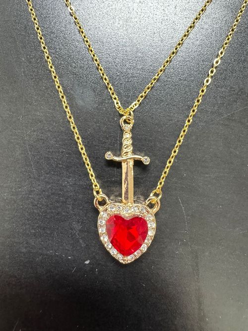 New European & American Red Crystal Heart Dagger Pendant Necklace, Layered French Retro Fashion Jewelry for Women😀😀