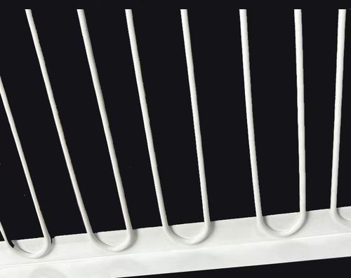 Metal wire pigeon trap cage with automatic trapping door, suitable for birds, chickens, small animals, and pets packaged in a box.