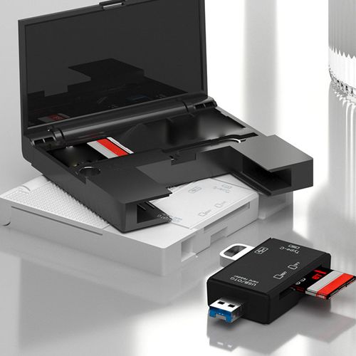 7-in-1 Multifunctional Card Reader