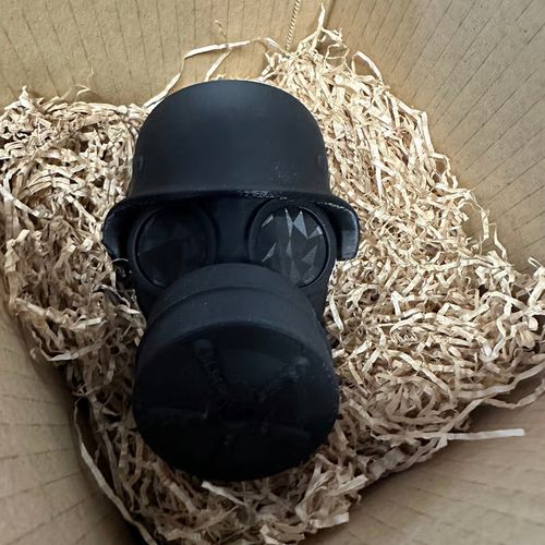 Cover cap for trailer coupling