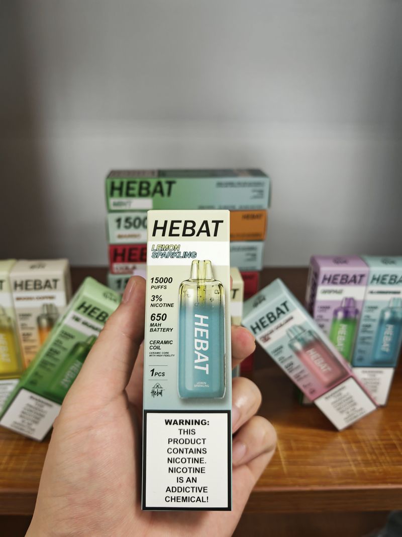 HEBAT拋棄式電子煙 發光設計搭配15000口，更看重結構與日用手感