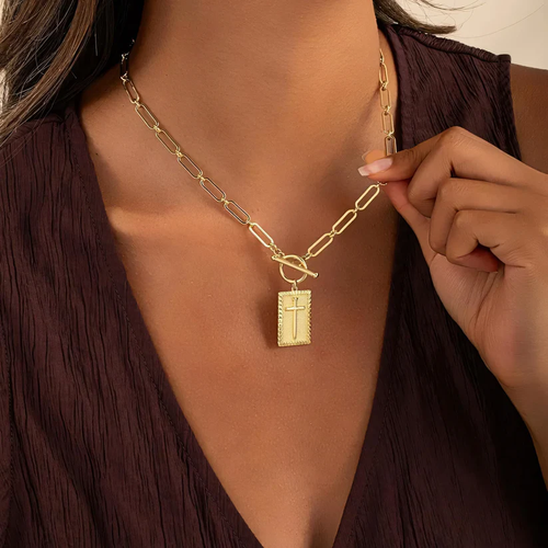The Eternal Pendant Necklace（golden strip）