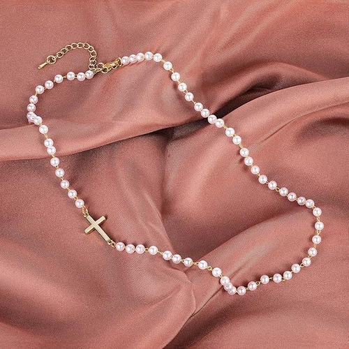 The Eternal Pearl Necklace（A golden cross）