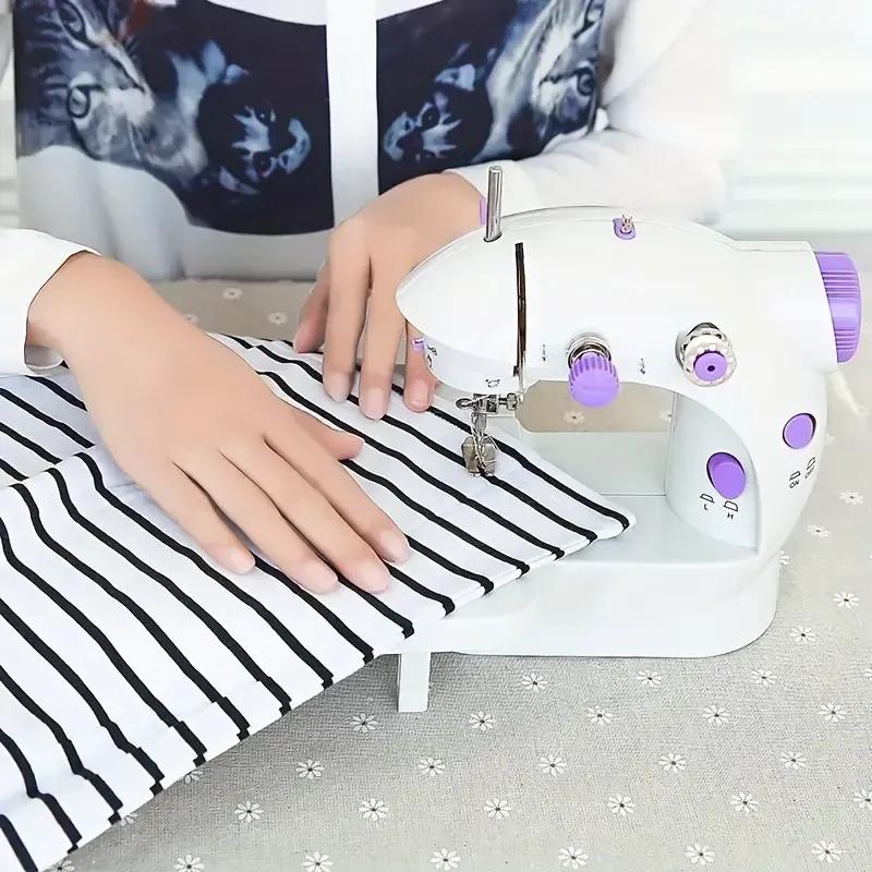 Home Sewing Machine, Mini Electric Sewing Machine - Multifunctional Automatic Sewing Machine Lightweight