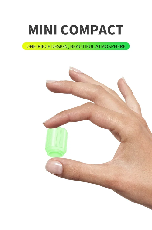 Set of four car and motorcycle tire valve caps with luminous fluorescent decoration. Suitable for Toyota and Honda models, including Civic, Fit, Accord, City, Vezel, CRV, S660, Odyssey, HR-V, and Insight.