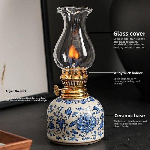 Lotus-patterned blue and white porcelain butter lamp