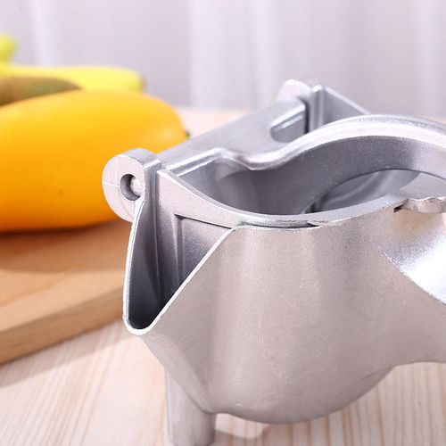 Manual multi - function juicing tool: Made of aluminum alloy, suitable for orange juice, sugarcane juice, pomegranate juice, lemon juice, etc., available for home use and wholesale.