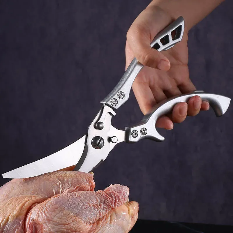 Kitchen chicken bone shears