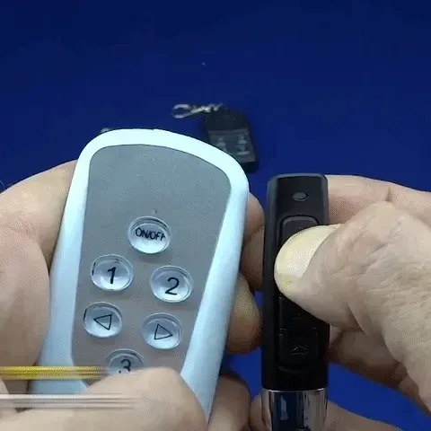 🌈4-in-1 Remote Control Duplicator