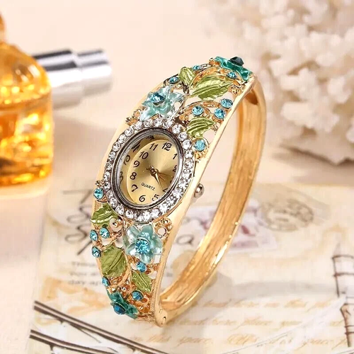 New Blue Vintage Style Elegant Wrist Watch
