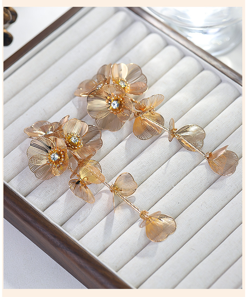 New Fashion Exaggerated Design Gold & Silver Metal Petal Diamond Earrings - Waterfall Fish Tail Pattern Long Tassel Dangle Earrings with Diamond-Inlaid Flower & Leaf Details, Luxury Elegant Tassel Drop Earrings for Party & Wedding