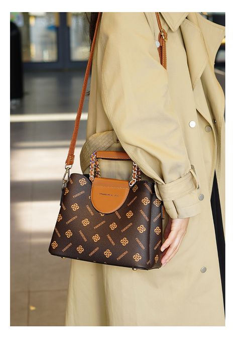 2025 new high-end women's handbag with floral patterns