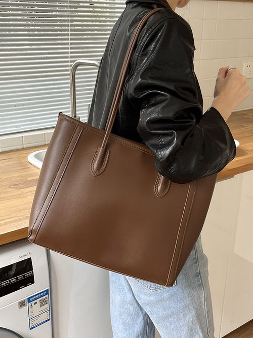 Chic Tote Bags: Effortless Style & Function