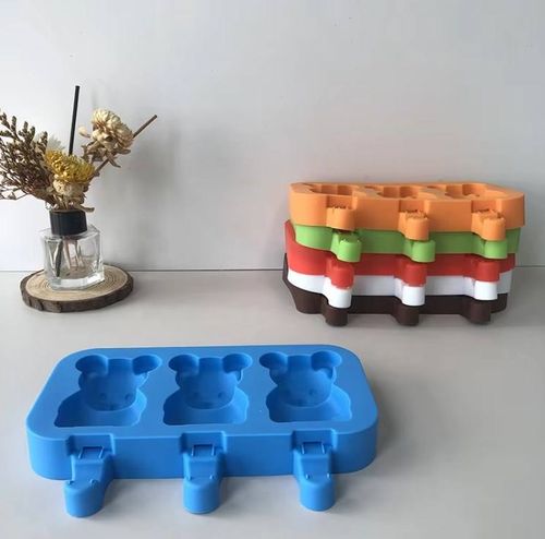 J-115 3 Cavities Hand Making BPA Free Bears Shape Silicone Ice Cream Mold Popsicle Silicone Molds With 50 Wooden Sticks