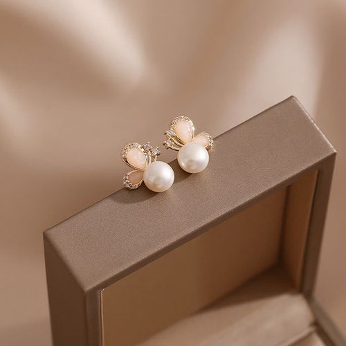 Goforrich 18K Gold Pearl Butterfly Love Freedom Stud Earrings