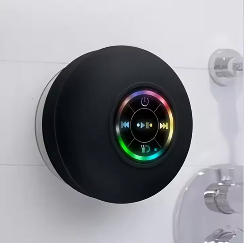 Essa caixa de som Bluetooth portátil pode ser facilmente instalada em banheiros ou cozinhas.  É pequeno, mas tem excelente qualidade de som.  As luzes de sete cores mudam de cor junto com o ritmo, transformando seu banho em uma festa.  A operação é simples – basta apertar às cegas sem nenhum erro.  Pode durar 4 horas após ser carregado uma vez.  Você pode carregá-la em viagens de acampamento ou de negócios.  Isso torna seu tempo sozinho mais relaxado com música.