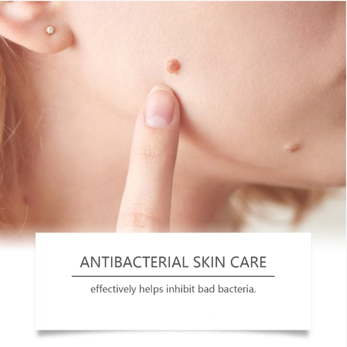 Creme para Verrugas com Veneno de Abelha: Uma fórmula natural que elimina efetivamente várias verrugas.  Ele penetra e elimina suavemente a hiperplasia, repara a pele e evita o uso de laser e crioterapia.  Ele permite que você consiga uma pele lisa em casa.  Faça o pedido hoje e receba 3 caixas!  Limpe todas as verrugas do rosto, mãos e áreas íntimas, evitando recorrências.  Diga adeus a todas as verrugas e recupere uma pele fresca e confiante!