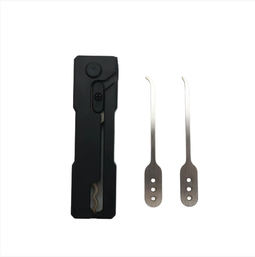 O Gravity Hammer é uma ferramenta portátil multifuncional com design único e desempenho excepcional.  Está equipado com três tipos de martelos, adequados para vários cenários.  O martelo em forma de onda pode até abrir tampinhas de garrafa.  A alavanca é equipada com um conversor de chave inglesa, facilitando o tratamento de problemas de parafusos.  É pequeno, leve, conveniente de carregar e um protetor de segurança.  É um gadget indispensável para o dia a dia!