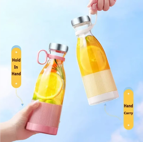 Faça o pedido hoje e você receberá 2 frascos extratores de suco de 420ml.  Eles são portáteis e fáceis de carregar.  Leva apenas 40 segundos para fazer suco e smoothies frescos.  É só girar a tampa para abrir e fica super simples.  A cabeça de faca de grau alimentício pode picar frutas duras.  A água pode ser usada para limpeza sem a necessidade de desmontagem.  O conjunto de 2 é um presente para casal.  Aproveite um suco fresco e sem aditivos, que é saudável e conveniente.