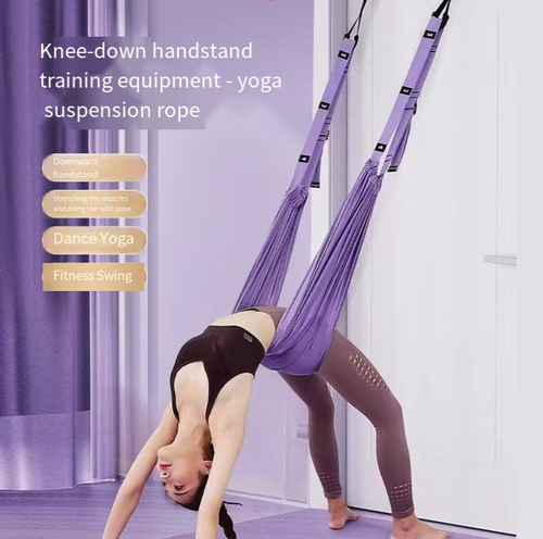 Se você fizer o pedido hoje, enviaremos um total de 2 dispositivos profissionais de yoga para treinamento de suspensão para uso doméstico para modelar o corpo e alongar.  Eles oferecem suporte estável e suportam um peso de 300 libras.  São adequados para modelar a figura, auxiliar na realização de escartadas de dança, ajudar idosos a esticar seus corpos e são adequados para uso familiar.  Eles ocupam pouco espaço de armazenamento.