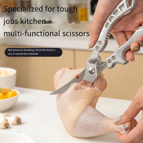 Se você fizer o pedido hoje, enviaremos um total de 3 facas multifuncionais de aço inoxidável para cozinha com alça ergonômica.  Eles são equipados com função de rebote automático e uma alavanca reforçada com alças antiderrapante.  É fácil cortar ossos de frango.  Eles são à prova de ferrugem, desgaste e não ficam cegas facilmente.  Eles conseguem lidar com várias tarefas pesadas na cozinha, tornando o processamento de alimentos mais eficiente.  É uma ferramenta prática.