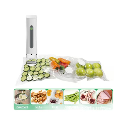 Esta máquina de vácuo portátil é sem fio e portátil.  Ele pode ser operado com uma mão e para automaticamente após a vedação a vácuo.  É adequado para todos os tipos de ingredientes, como frutos do mar, nozes, frutas e vegetais.  A bolsa sem BPA pode ser reutilizada.  Ele tem longa duração da bateria, mantém o frescor e evita contaminação cruzada, prolonga o frescor dos ingredientes e reduz o desperdício de cozinha.