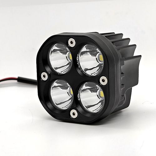 Peça hoje e receberá 2 lanternas de farol ultra-brilhantes de alumínio à prova d'água em formato de trevo de quatro folhas e um grupo de quatro lâmpadas LED auxiliares ultra-brilhantes. Adequado para carros, motos e veículos elétricos. Compatível com uma ampla faixa de tensão (12V - 24V). Com desempenho à prova d'água, anti-nevoeiro e à prova de poeira de nível IP67. Perfeito para off-road noturno, deslocamento urbano e exploração ao ar livre. Faróis dianteiros integrados para dia e noite.