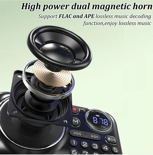 Retrô e compacto, com botões grandes e design digital de seleção de canais, é fácil de operar para os mais velhos.  Ele suporta rádio FM, conexão Bluetooth, reprodução de disco TF Card U e gravação em modo completo.  O alto-falante de 3W tem qualidade de som clara e longa duração da bateria.  É uma escolha prática para os idosos ouvirem música e para os jovens aproveitarem a música ao ar livre.  Coloque-o na mochila e deixe o som agradável estar sempre com você.