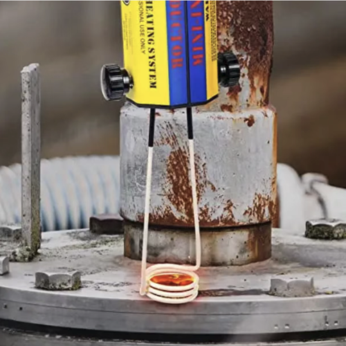 Este desmontador de parafuso sensor sem chama adota tecnologia de aquecimento por indução eletromagnética.  Não possui chama aberta e controle preciso de temperatura.  Ele pode derreter rapidamente a camada de ferrugem e desmontar facilmente porcas, parafusos e outros componentes enferrujados.  É portátil e fácil de operar, adequado para reparos automotivos, manutenção industrial e outras situações.  É um assistente de manutenção eficiente e confiável.